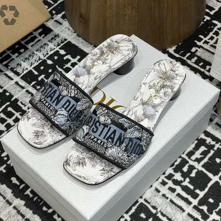 ディオール スリッパ