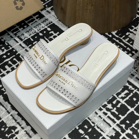 ディオール スリッパ