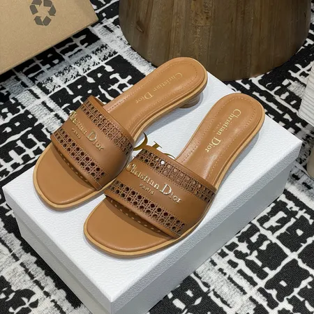 ディオール スリッパ