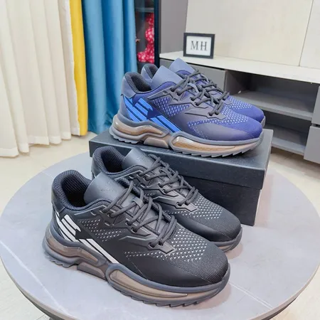 アルマーニ スニーカー