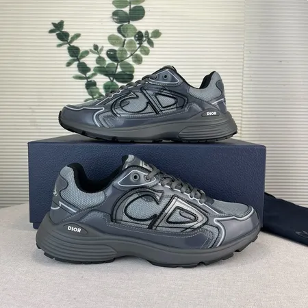 ディオール スニーカー