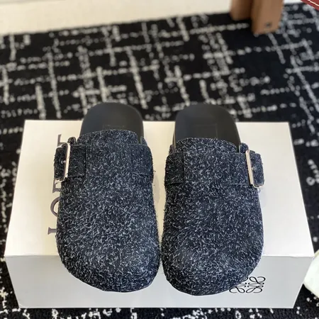 ロエベ カジュアルシューズ