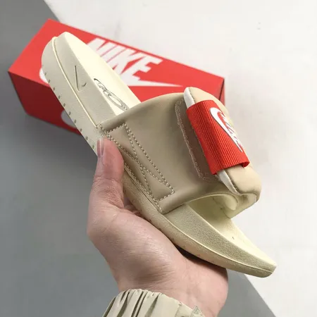 ナイキ スリッパ