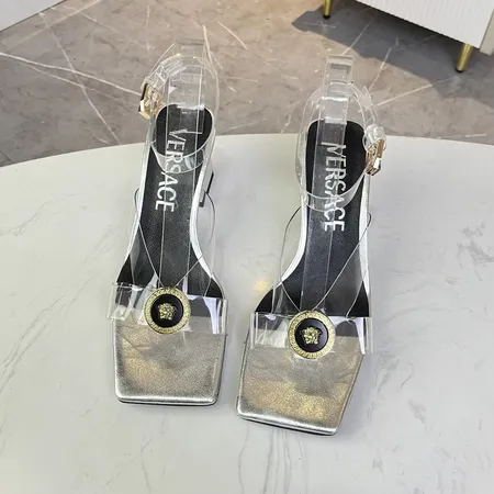 ヴェルサーチ サンダル