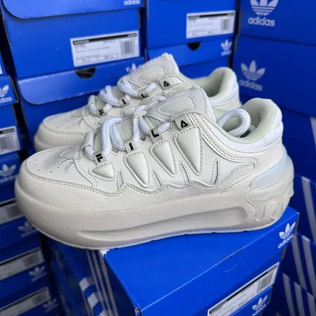 フィラ カジュアルシューズ