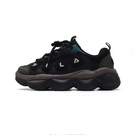 フィラ スニーカー