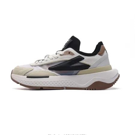 フィラ スニーカー