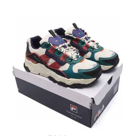 フィラ スニーカー