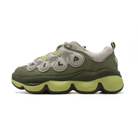 フィラ スニーカー