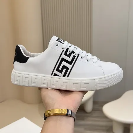 ヴェルサーチ カジュアルシューズ