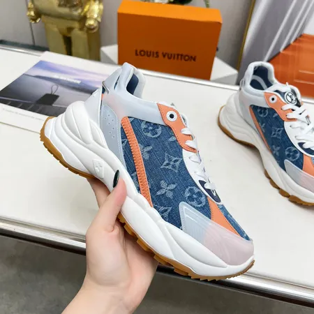 ルイヴィトン スニーカー