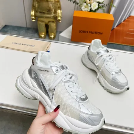 ルイヴィトン スニーカー