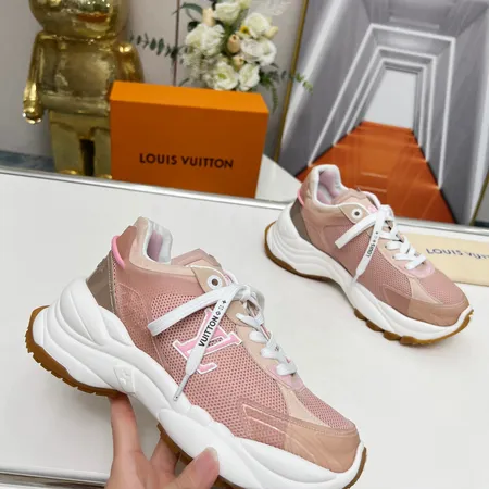 ルイヴィトン スニーカー