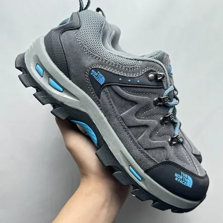 ノースフェイス スニーカー