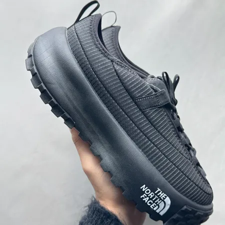 ノースフェイス カジュアルシューズ