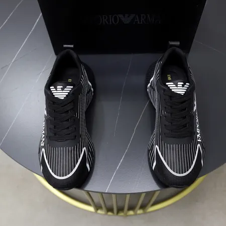 アルマーニ スニーカー