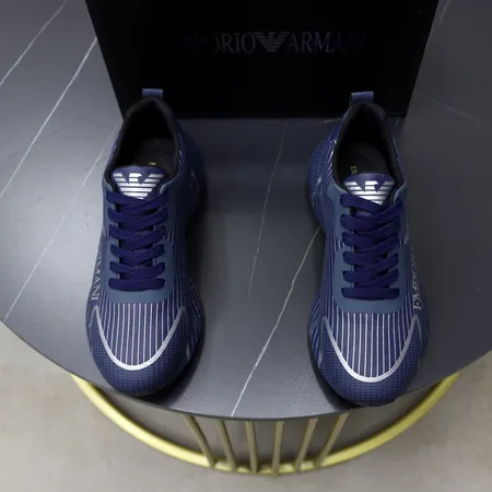 アルマーニ スニーカー