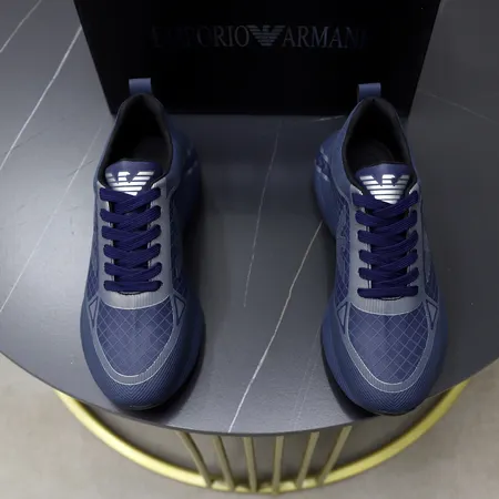 アルマーニ スニーカー