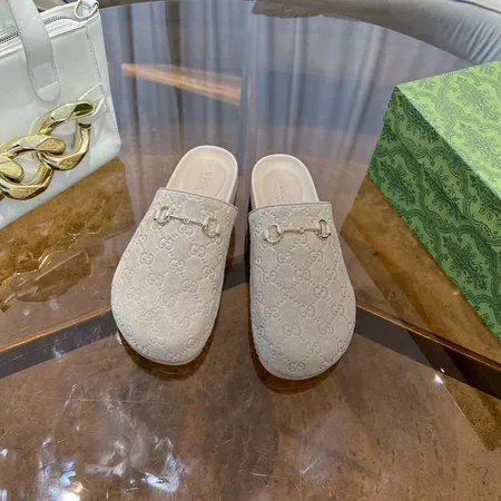 グッチ スリッパ