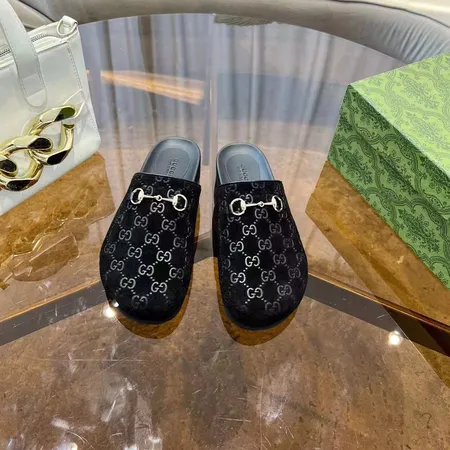 グッチ スリッパ
