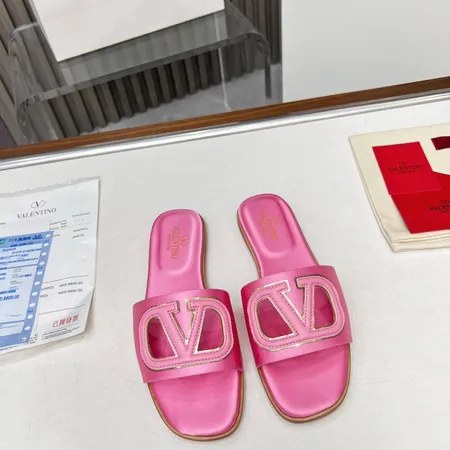 ヴァレンティノ スリッパ