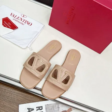 ヴァレンティノ スリッパ