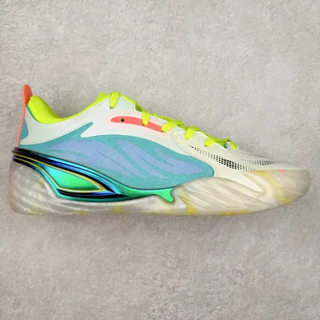 プーマ スニーカー