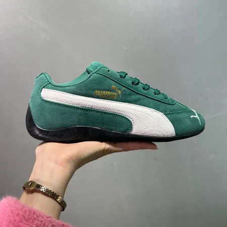 プーマ カジュアルシューズ