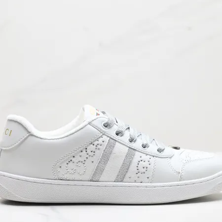 グッチ カジュアルシューズ