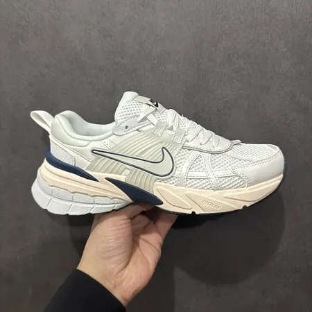 ナイキ スニーカー