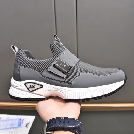 アルマーニ スニーカー