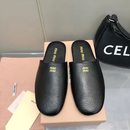 ミュウミュウ スリッパ