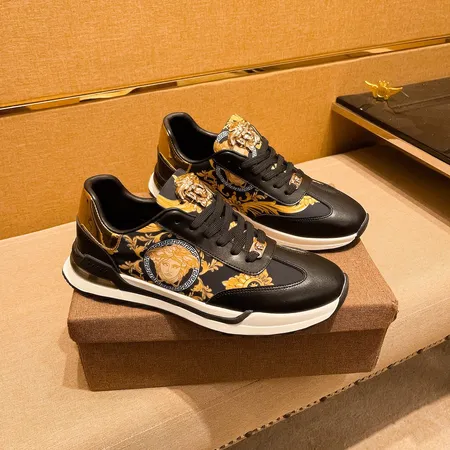 ヴェルサーチ カジュアルシューズ