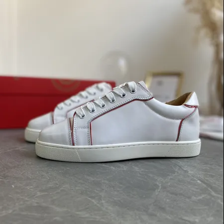 クリスチャン・ルブタン カジュアルシューズ