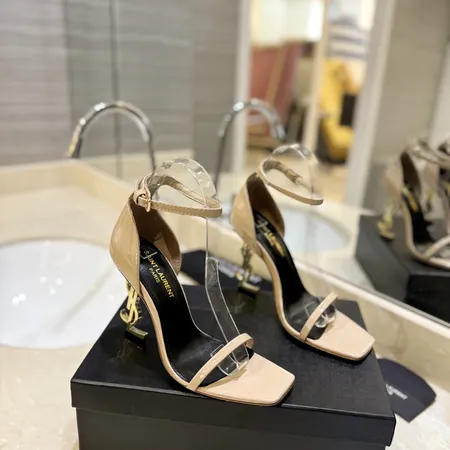 イブサンローラン サンダル