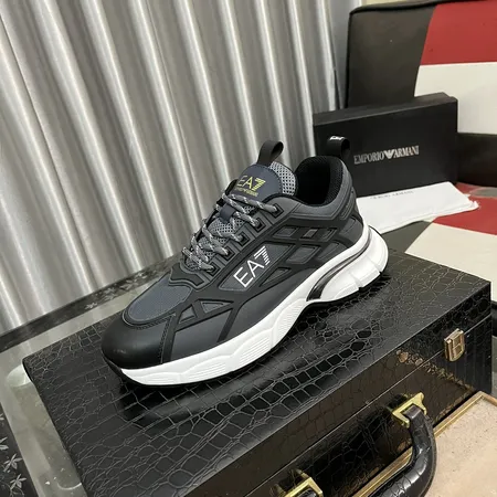 アルマーニ カジュアルシューズ