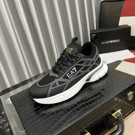 アルマーニ カジュアルシューズ