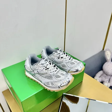 ボッテガ ヴェネタ スニーカー