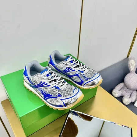 ボッテガ ヴェネタ スニーカー