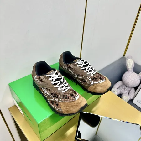 ボッテガ ヴェネタ スニーカー