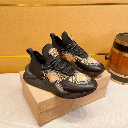 ヴェルサーチ カジュアルシューズ