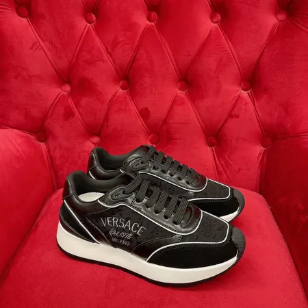 ヴェルサーチ スニーカー