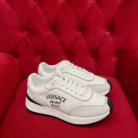 ヴェルサーチ スニーカー