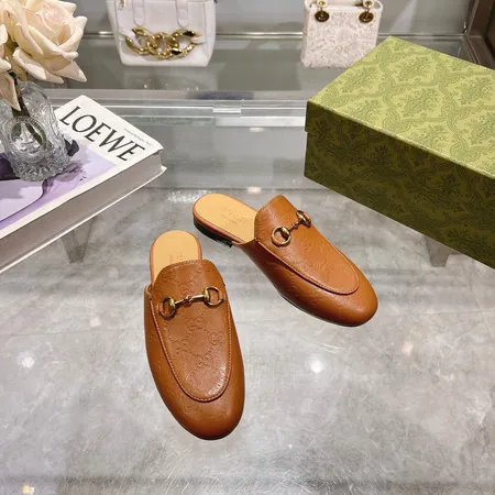 グッチ スリッパ