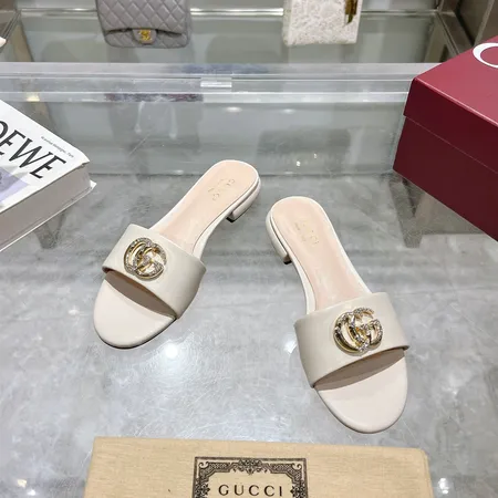 グッチ スリッパ