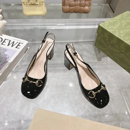 グッチ サンダル