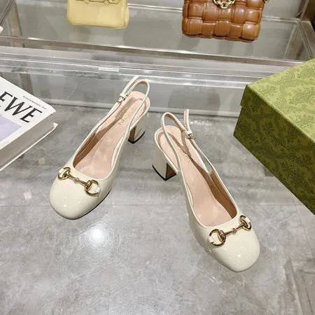 グッチ サンダル