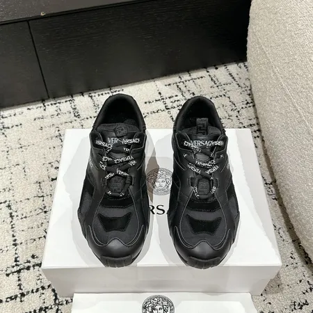 ヴェルサーチ カジュアルシューズ