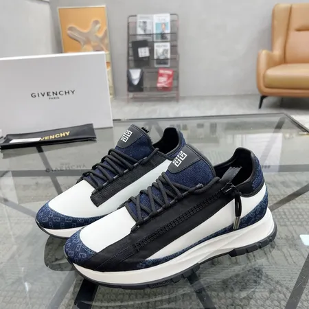 ジバンシィ スニーカー