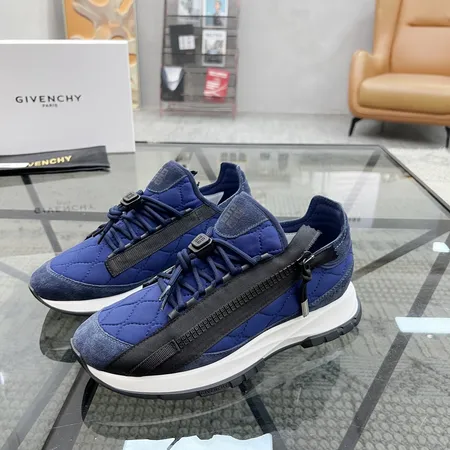 ジバンシィ スニーカー